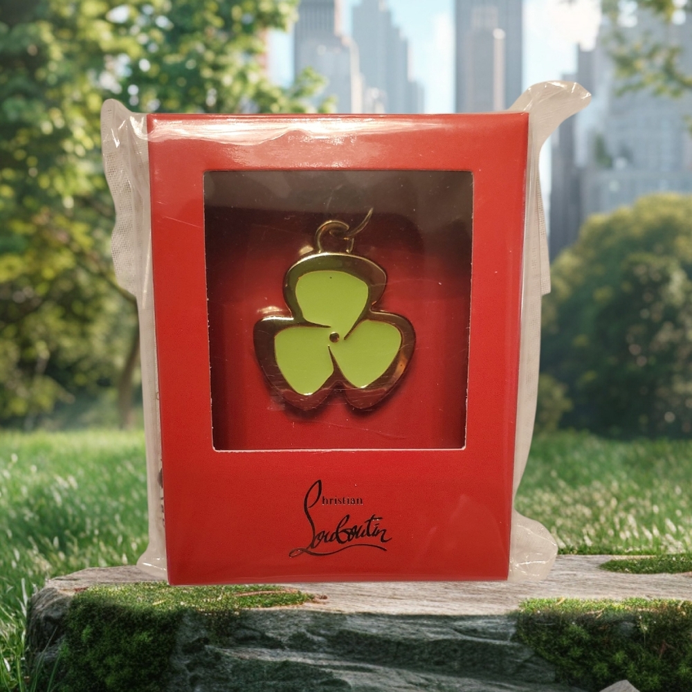 ☘️CHRISTIAN LOUBOUTIN ICONIC PANSY CHARM NWT SOLD OUT